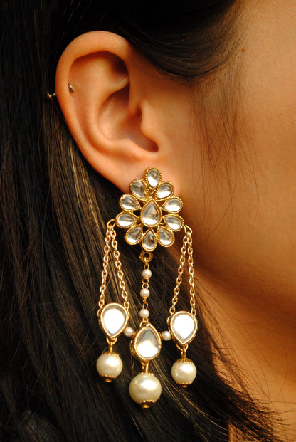 Kundan Dangling Interlinked Pear Earrings