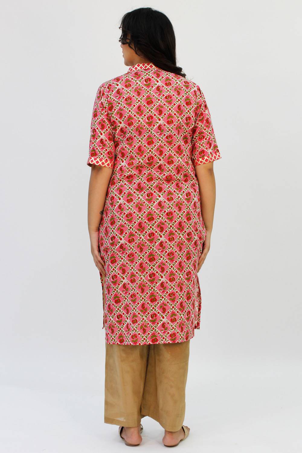 Pink V-Neck Kurta2