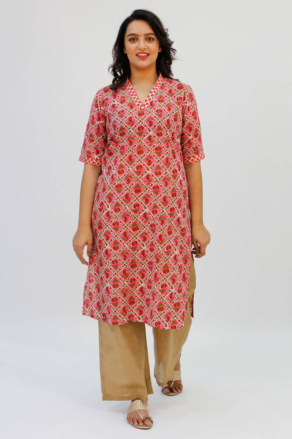 Pink V-Neck Kurta3