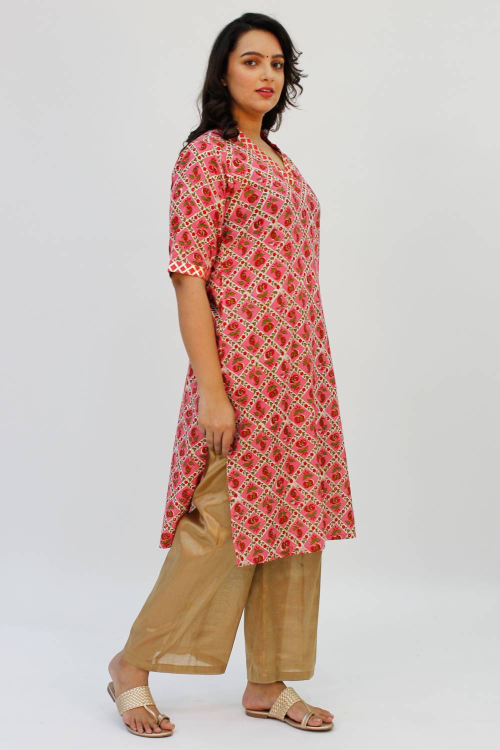 Pink V-Neck Kurta5