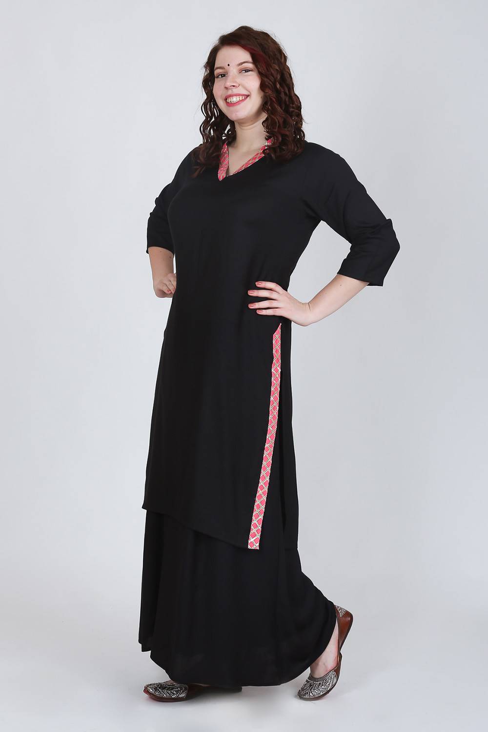 Black V-Neck Gota Kurti