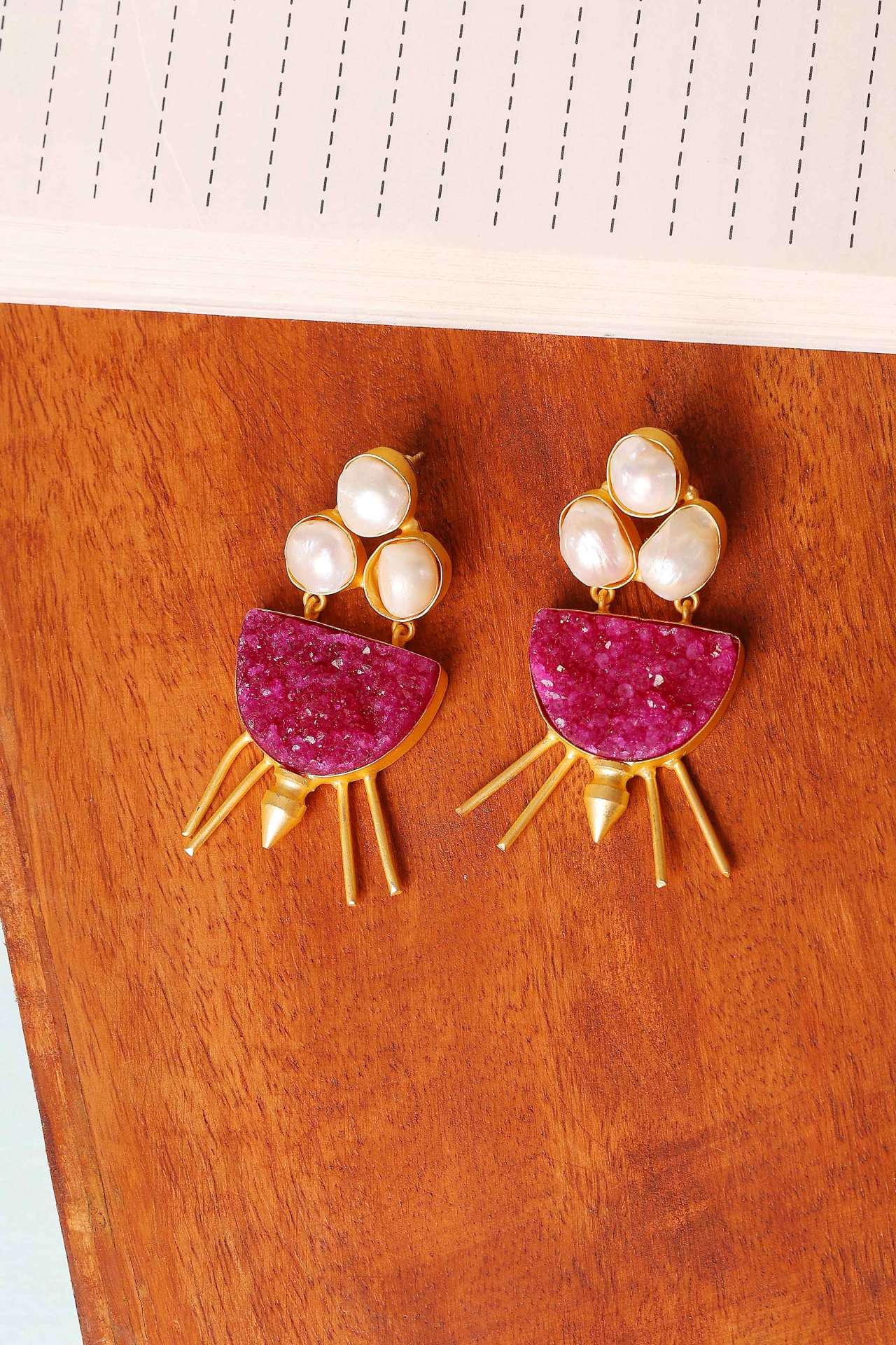 Maroon Druzy Pearl Monochrome Earring