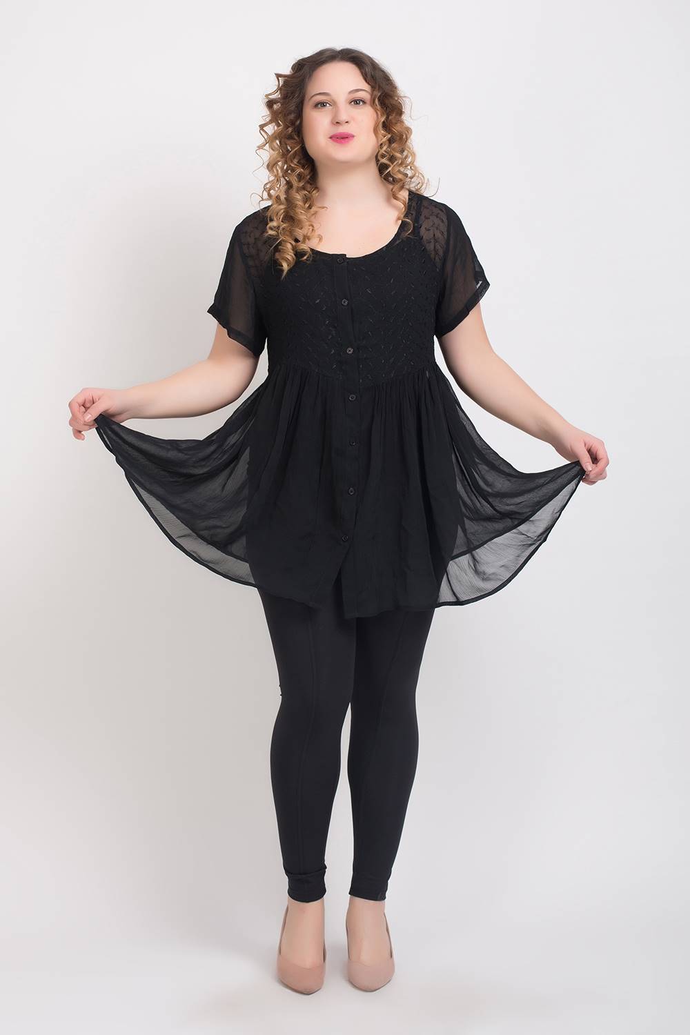 BLACK EMBROIDERED TUNIC2