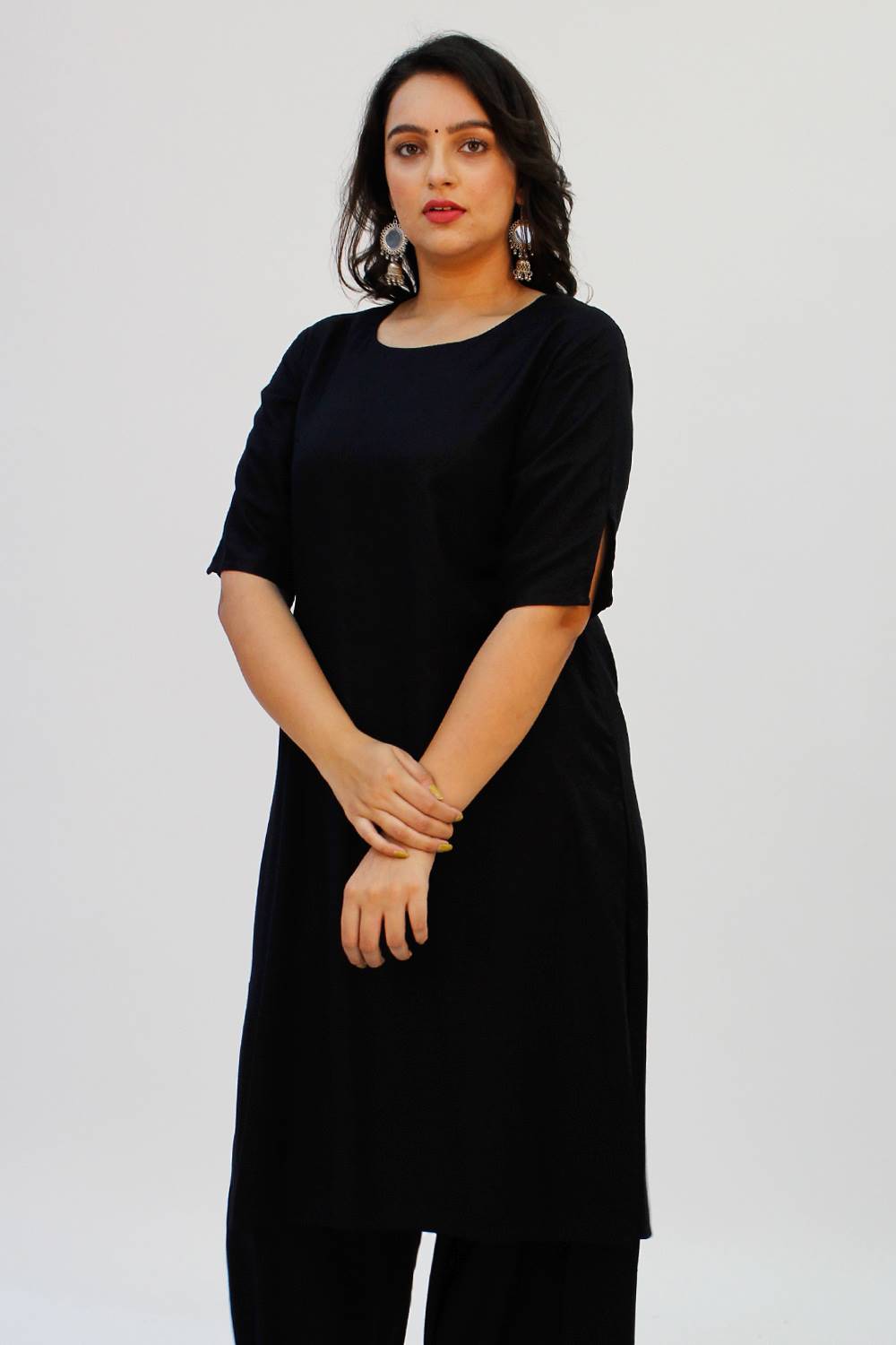 LASTINCH All Size's Solid Black Kurti with three fourth sleeves